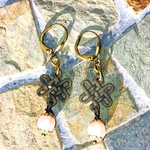 Cultured Fresh Water Pearl Earrings